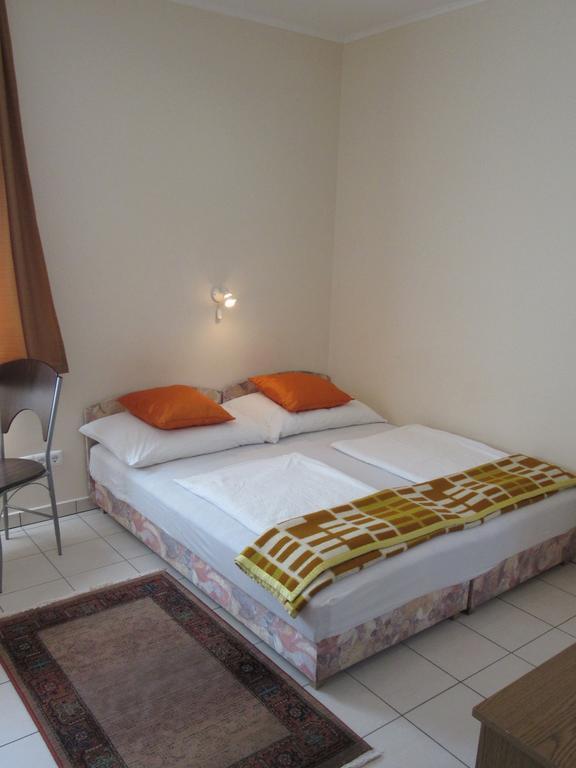 Suele Apartments & Rooms Balatonfured Luaran gambar