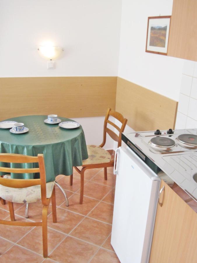 Suele Apartments & Rooms Balatonfured Luaran gambar