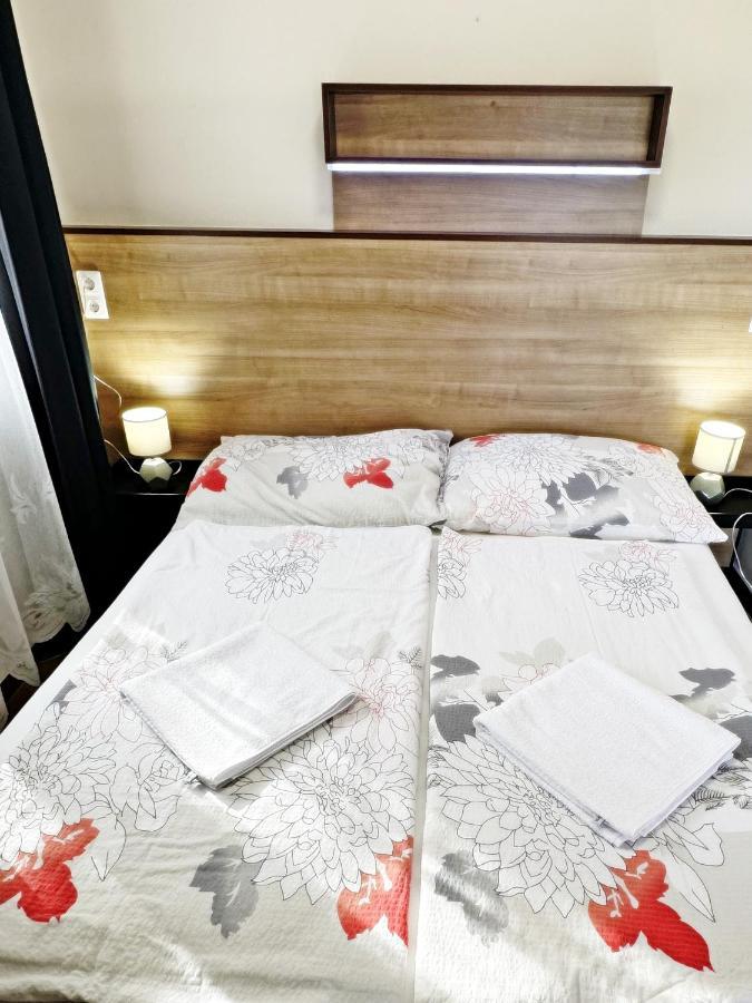 Suele Apartments & Rooms Balatonfured Luaran gambar