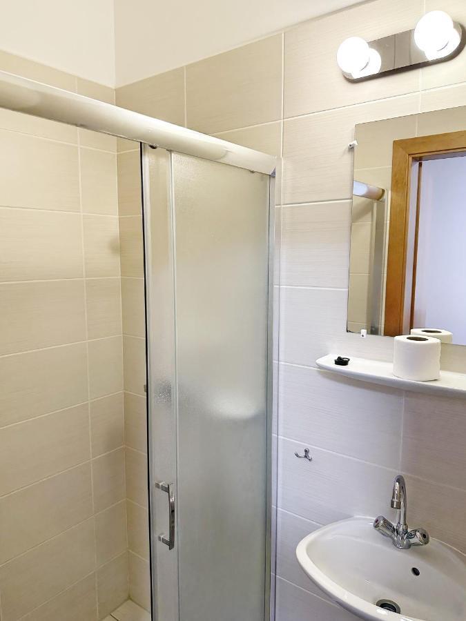 Suele Apartments & Rooms Balatonfured Luaran gambar