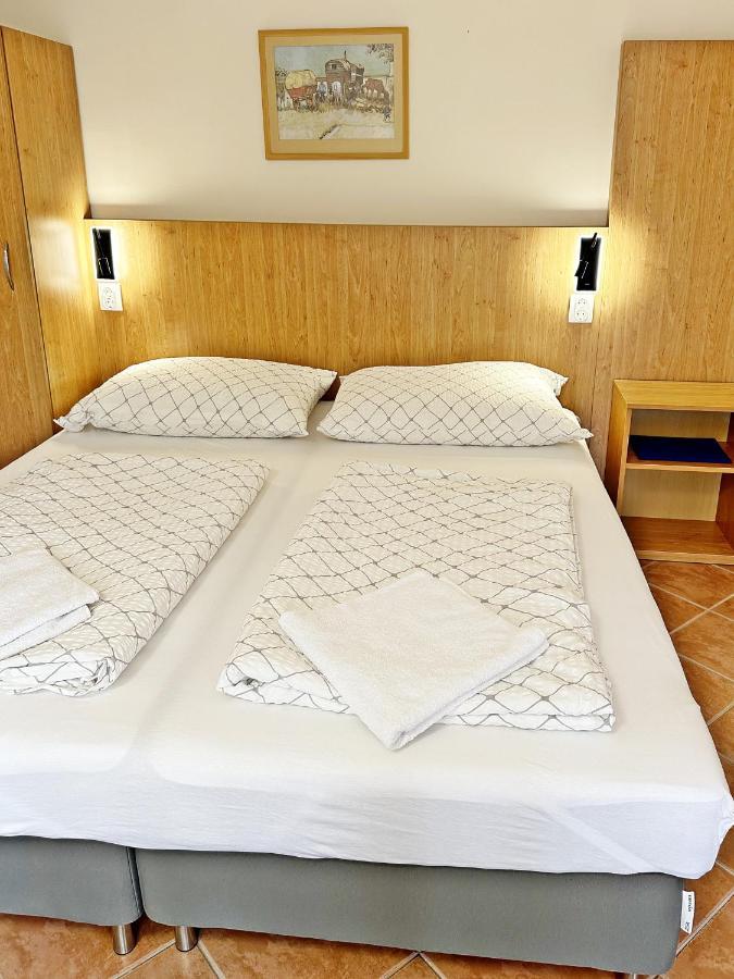 Suele Apartments & Rooms Balatonfured Luaran gambar
