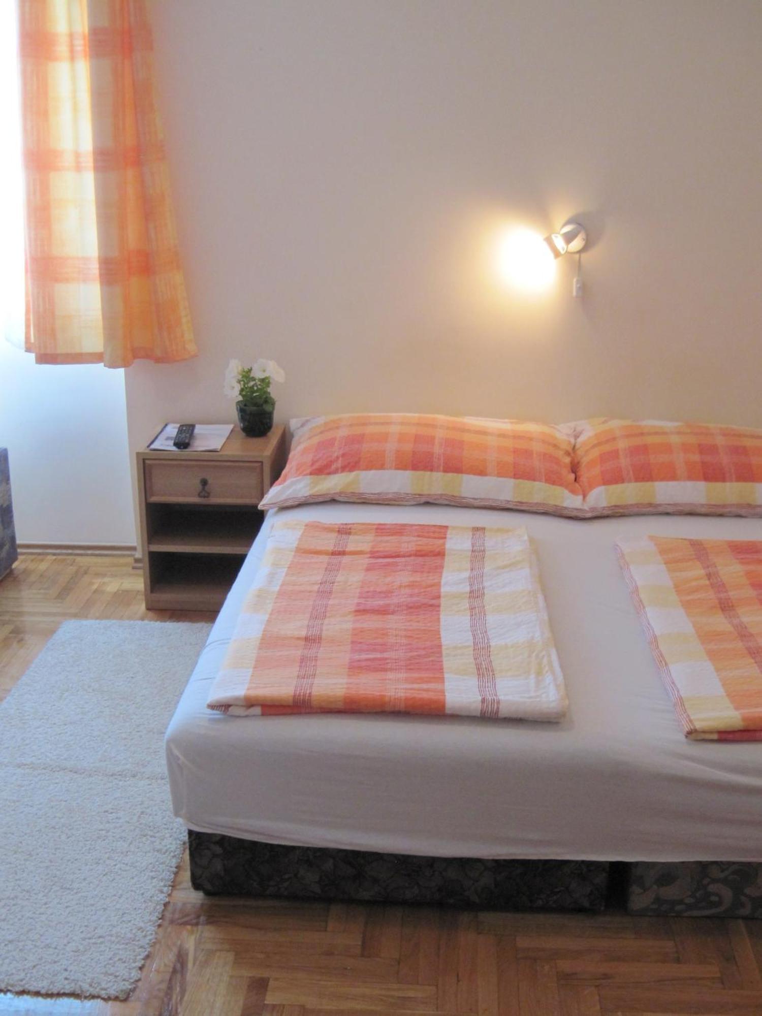 Suele Apartments & Rooms Balatonfured Luaran gambar