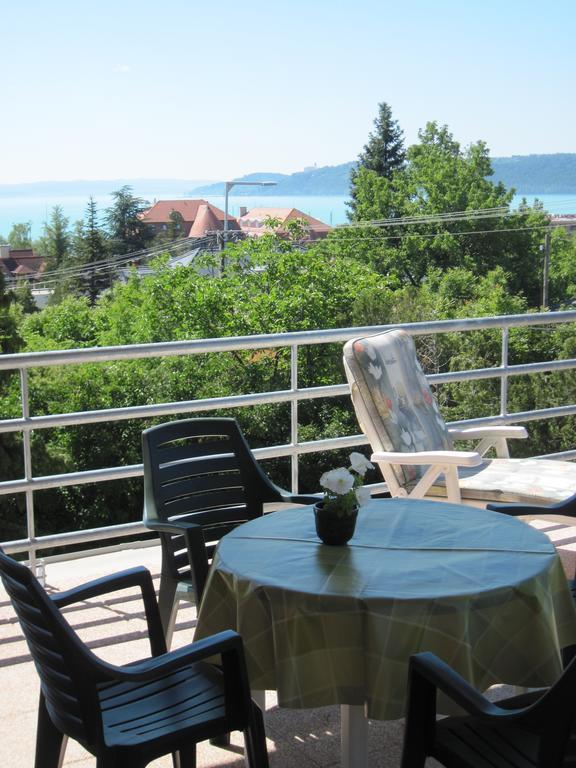Suele Apartments & Rooms Balatonfured Bilik gambar