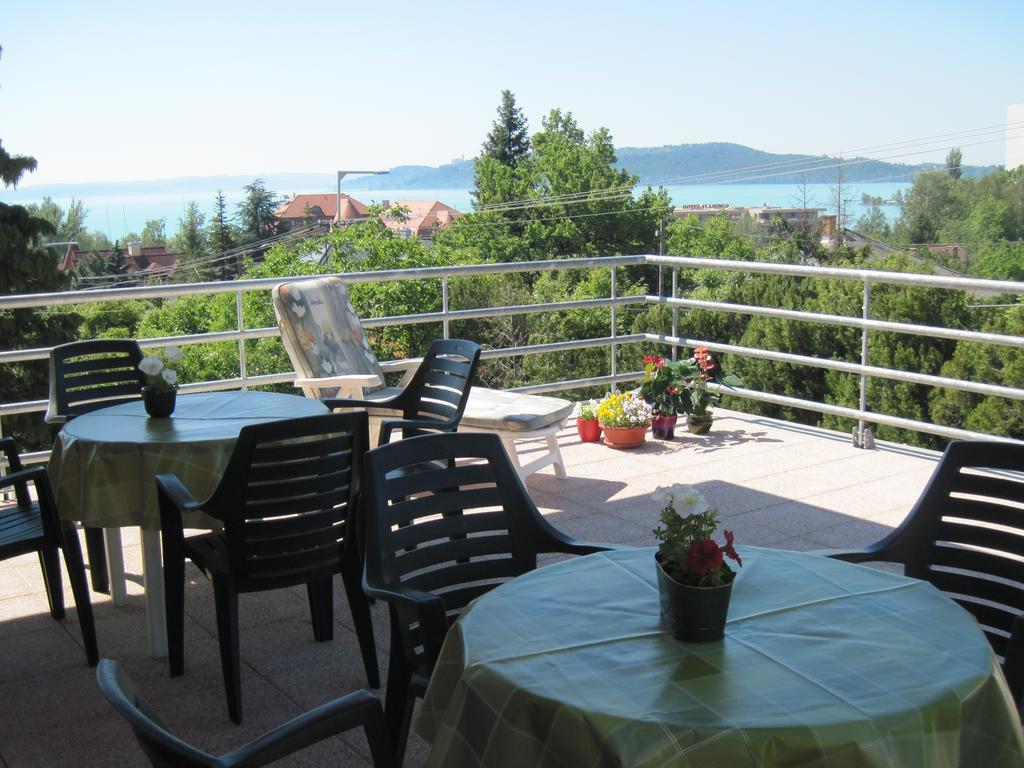 Suele Apartments & Rooms Balatonfured Bilik gambar