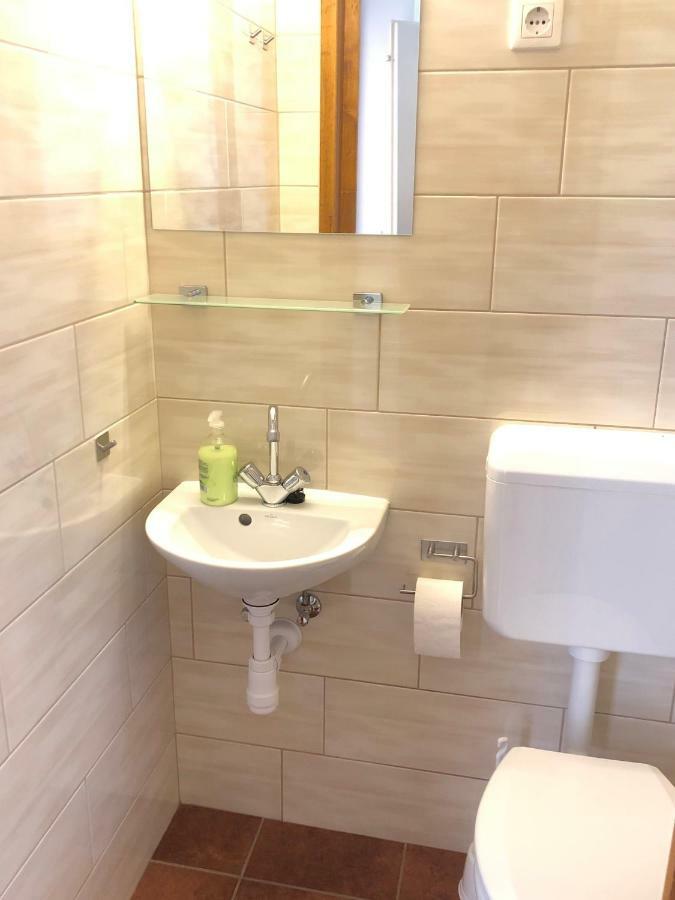 Suele Apartments & Rooms Balatonfured Luaran gambar