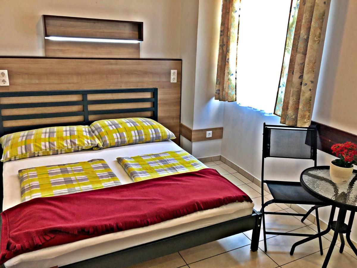 Suele Apartments & Rooms Balatonfured Luaran gambar